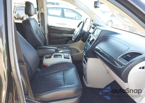 2014 Chrysler Town & Country Touring from USA, damaged, VIN 2C4RC1BG7ER404179